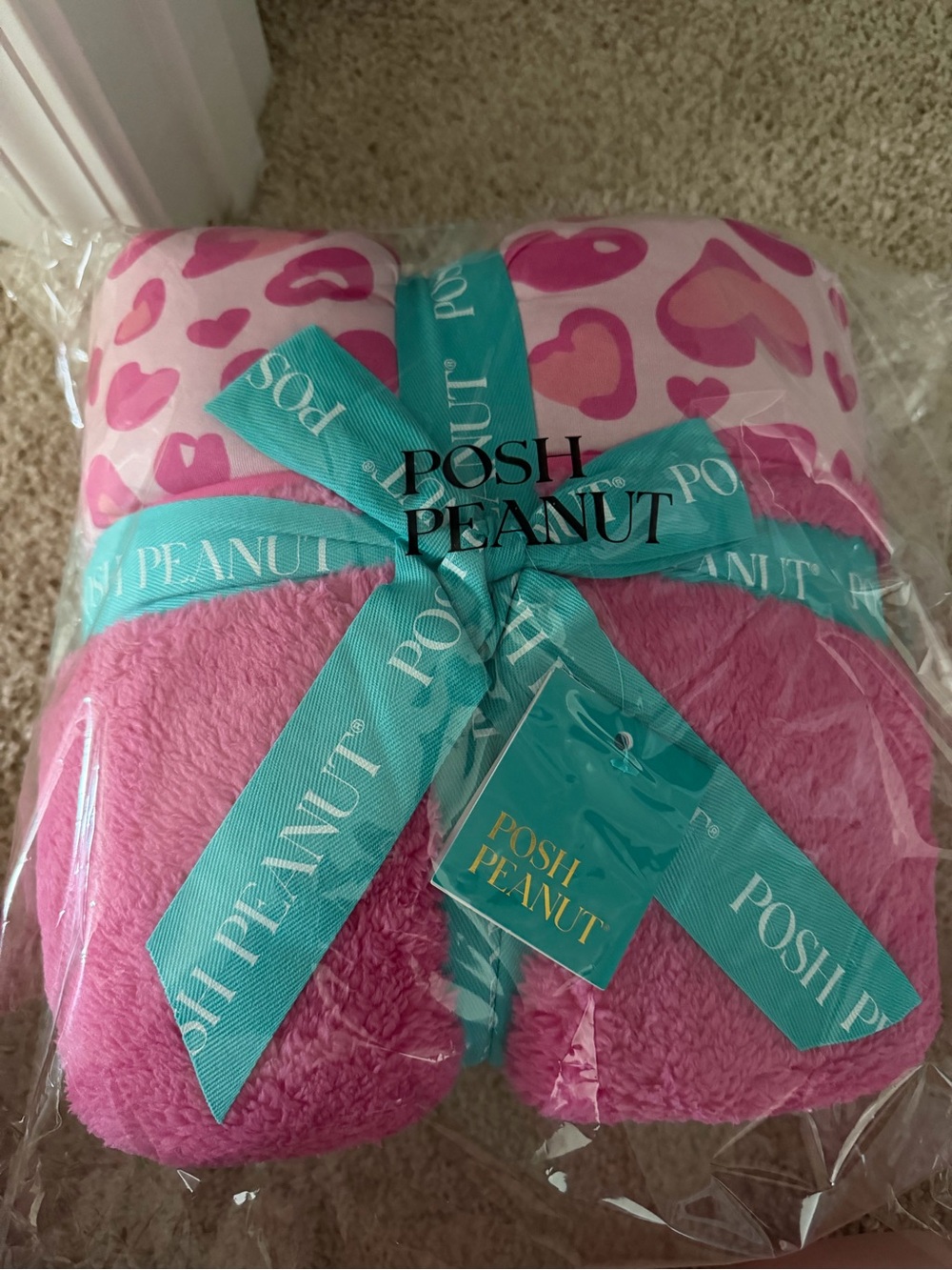 Posh Peanut Pink Heart patoo